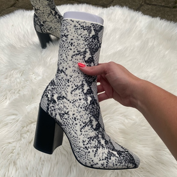 steve madden snakeskin booties